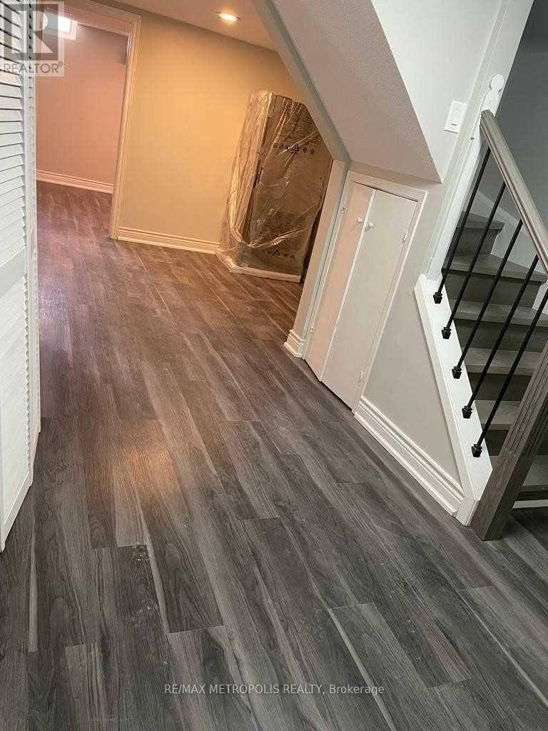 Bsmt - 26 Lansbury Drive, Toronto, Ontario  M1V 3H6 - Photo 13 - E12783380