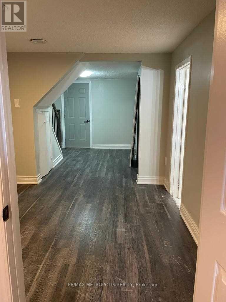 Bsmt - 26 Lansbury Drive, Toronto, Ontario  M1V 3H6 - Photo 3 - E12783380