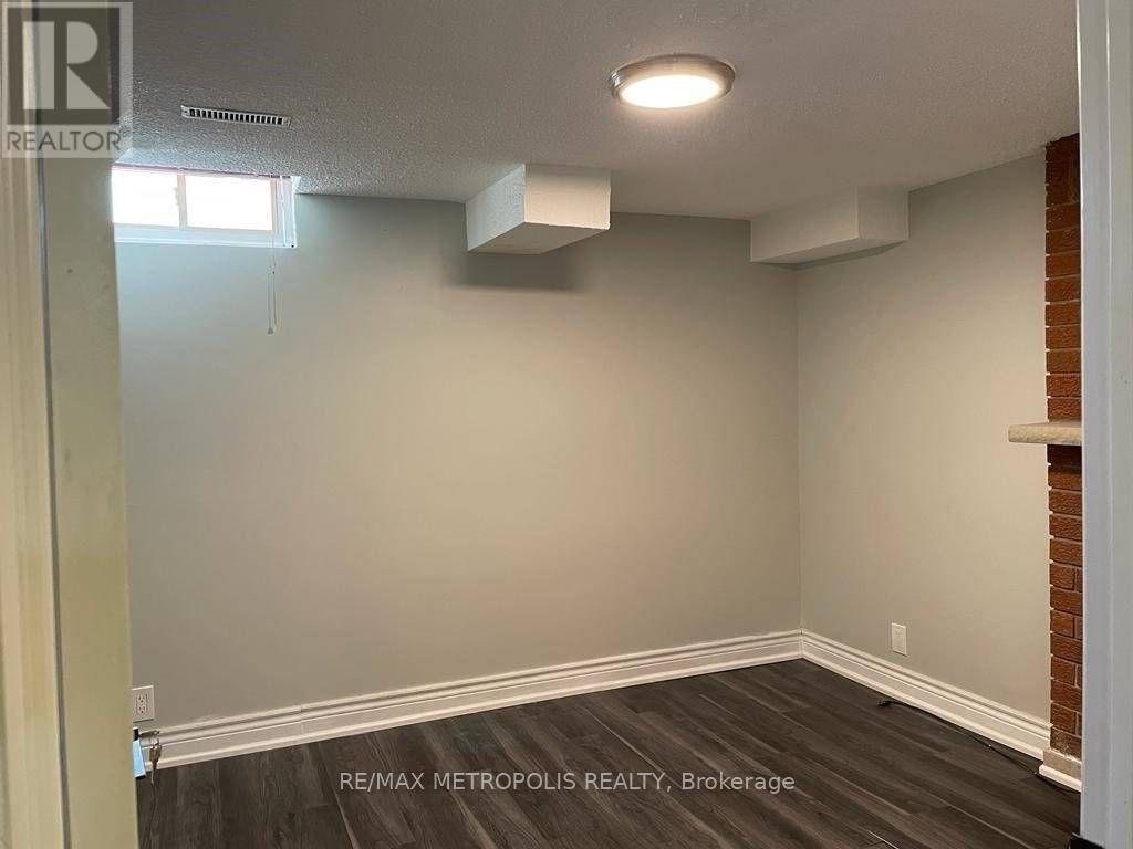 Bsmt - 26 Lansbury Drive, Toronto, Ontario  M1V 3H6 - Photo 8 - E12783380