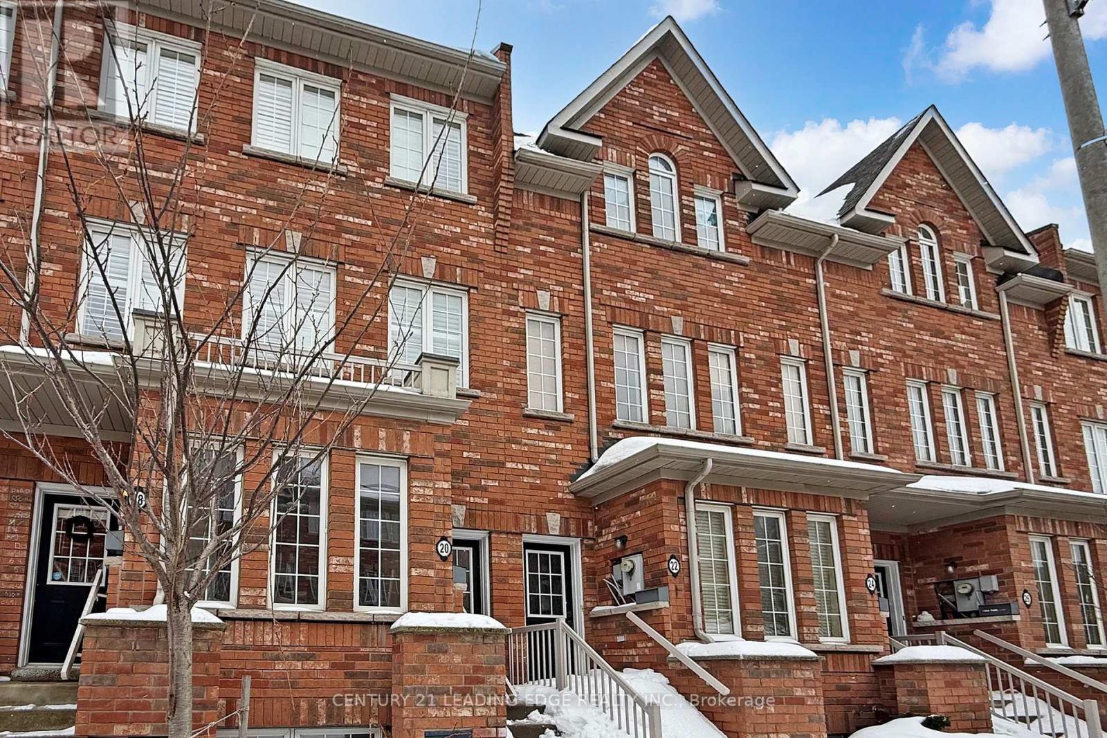 20 Carnahan Terrace, Toronto, Ontario  M4E 0B2 - Photo 2 - E12783426