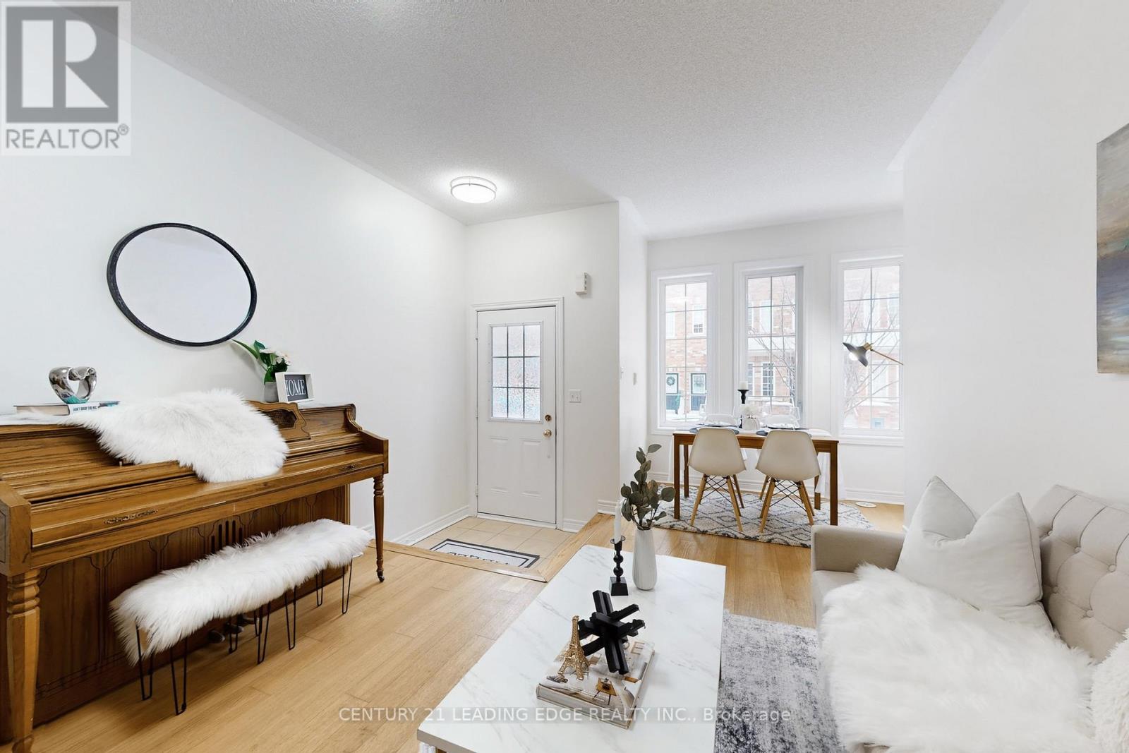 20 Carnahan Terrace, Toronto, Ontario  M4E 0B2 - Photo 6 - E12783426