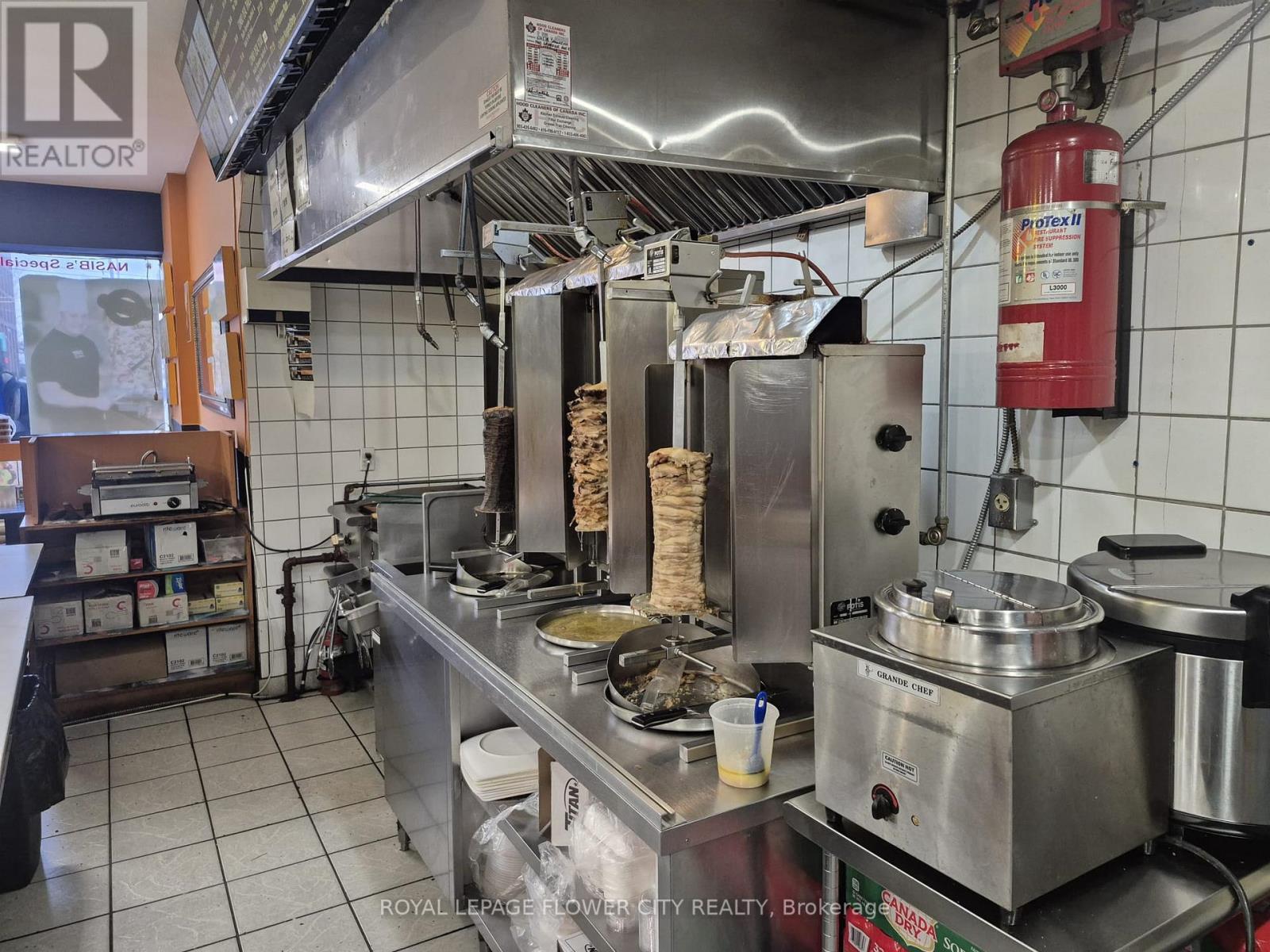 1867 Lawrence Avenue E, Toronto (Wexford-Maryvale), Ontario  M1R 2Y3 - Photo 11 - E12783544