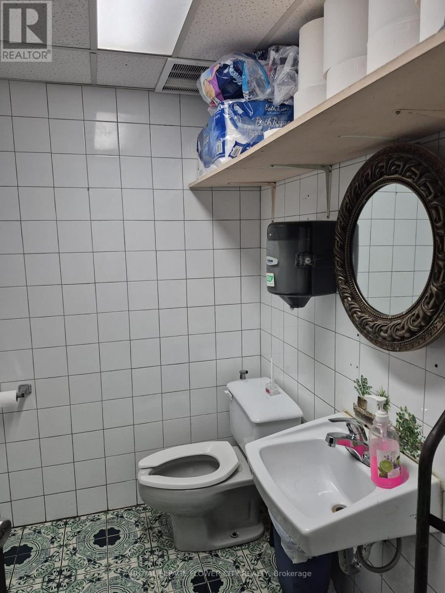 1867 Lawrence Avenue E, Toronto (Wexford-Maryvale), Ontario  M1R 2Y3 - Photo 13 - E12783544