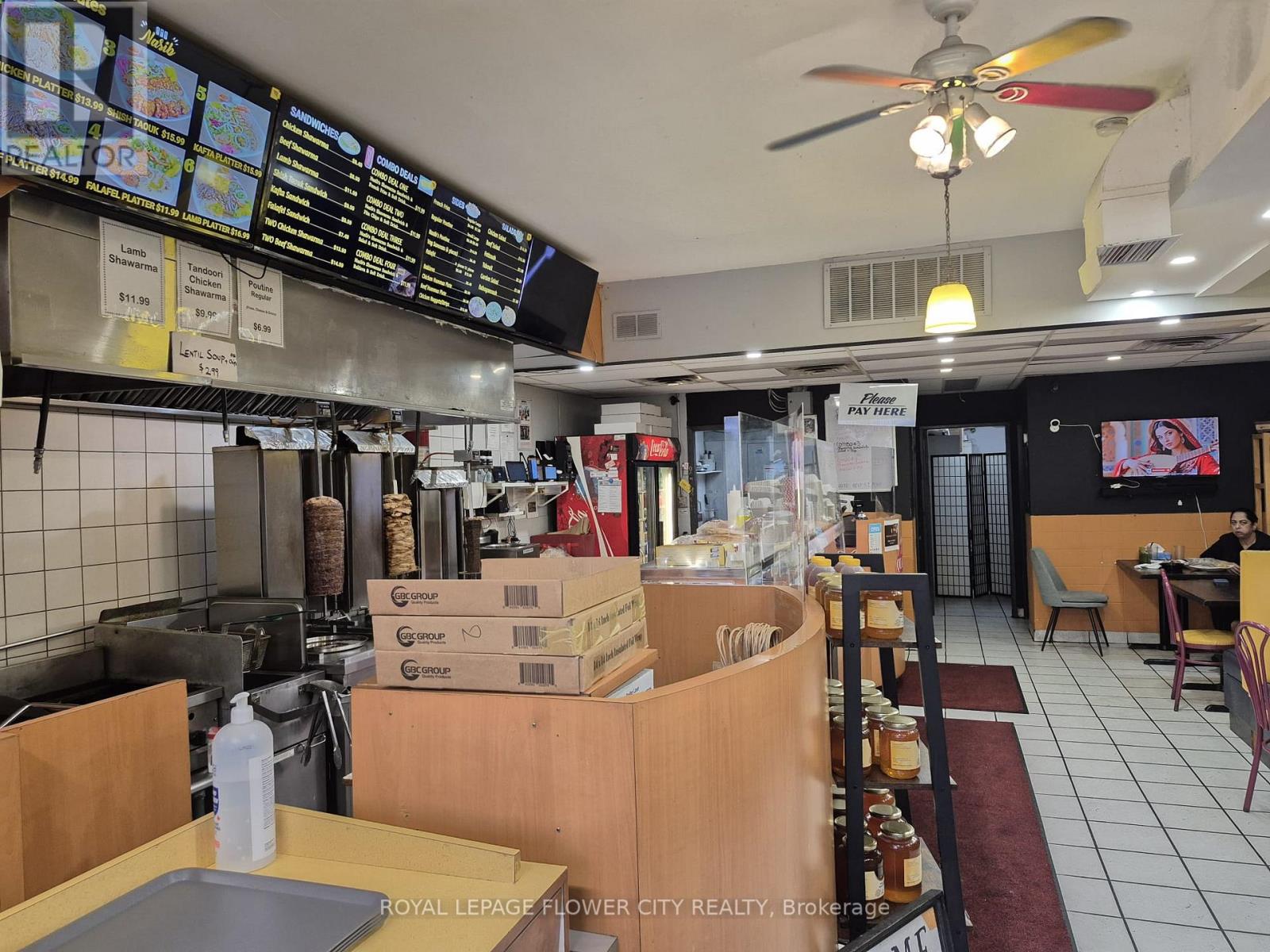 1867 Lawrence Avenue E, Toronto (Wexford-Maryvale), Ontario  M1R 2Y3 - Photo 2 - E12783544