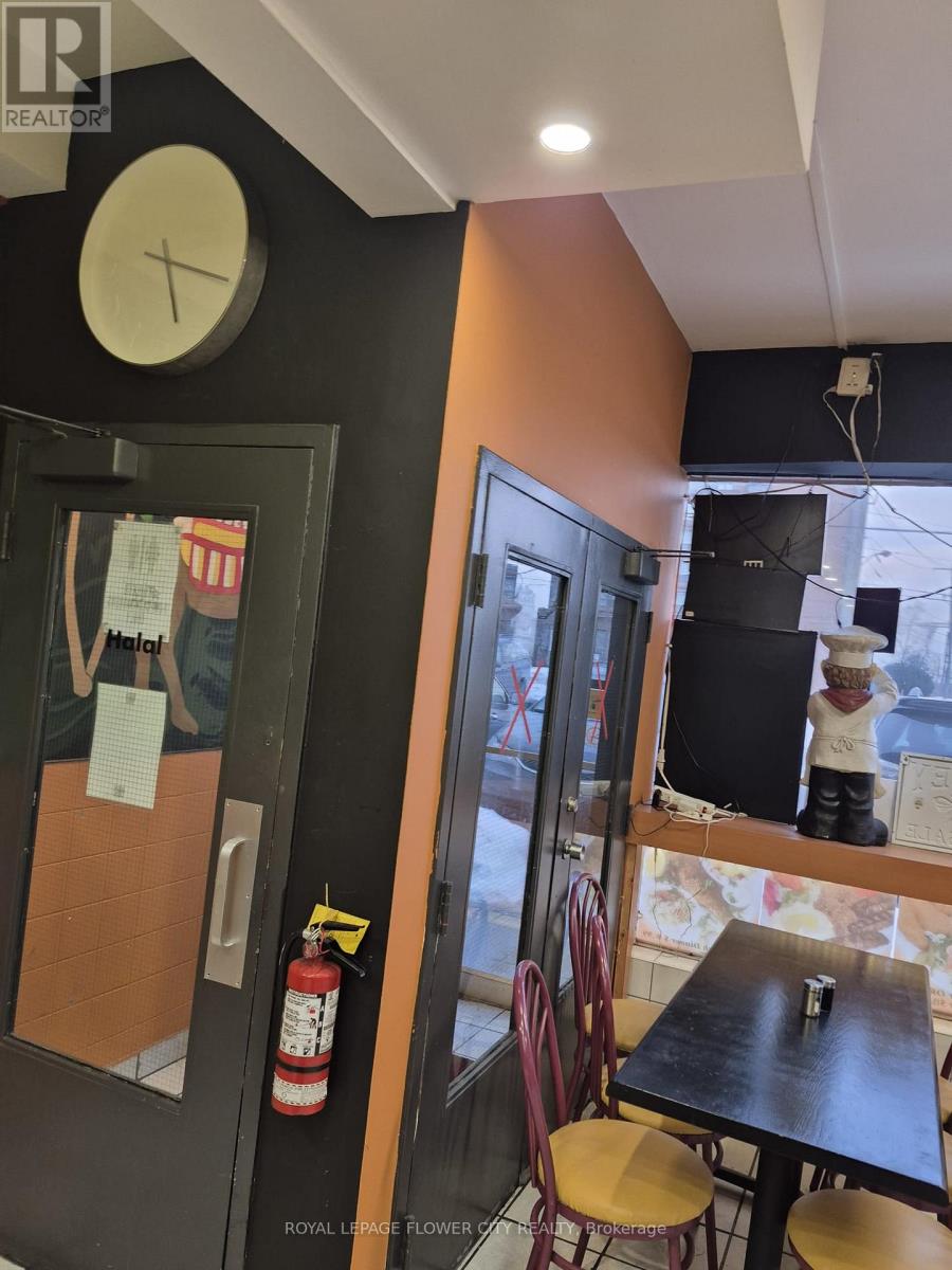 1867 Lawrence Avenue E, Toronto (Wexford-Maryvale), Ontario  M1R 2Y3 - Photo 4 - E12783544