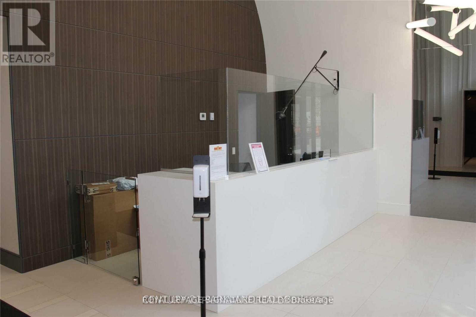 1112 - 10 De Boers Drive, Toronto (York University Heights), Ontario  M3J 0H1 - Photo 12 - W12738178