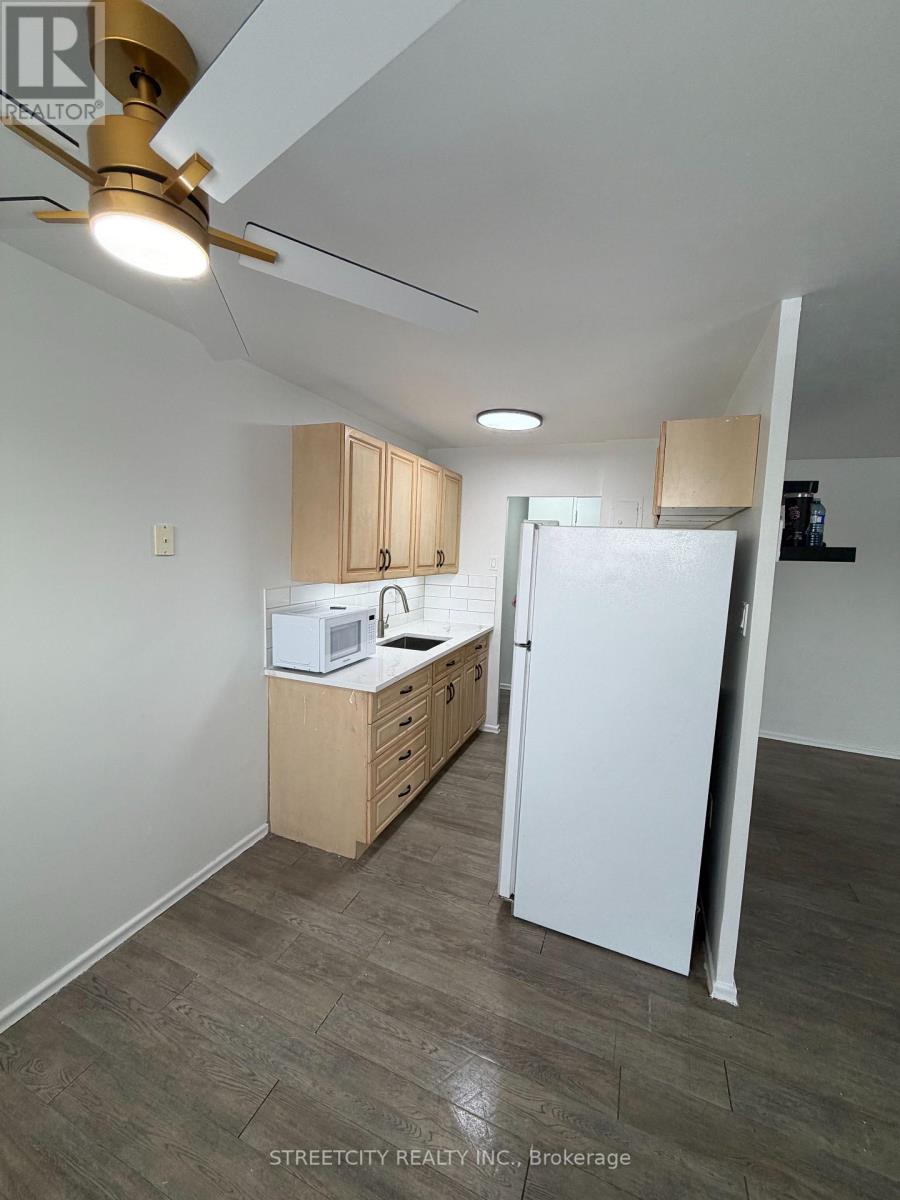 306 - 1830 Dumont Street, London East, Ontario  N5W 2S1 - Photo 3 - X12743464