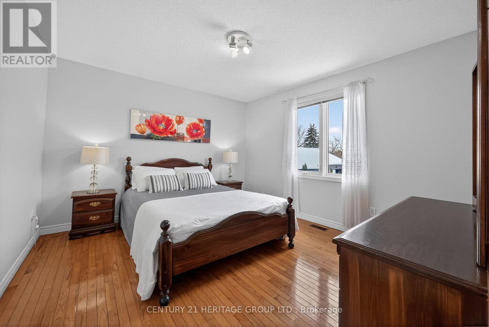 306 Simcoe Road W, Bradford West Gwillimbury, Ontario  L3Z 1Y9 - Photo 12 - N12782702