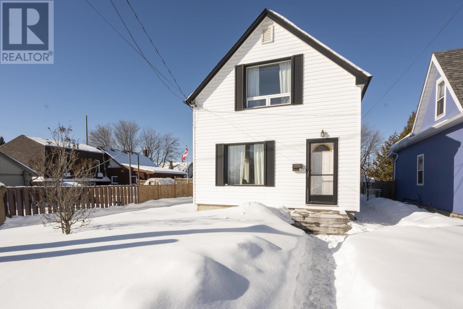 12 Stokes St, Thunder Bay, Ontario  P7A 5M5 - Photo 1 - TB2600166