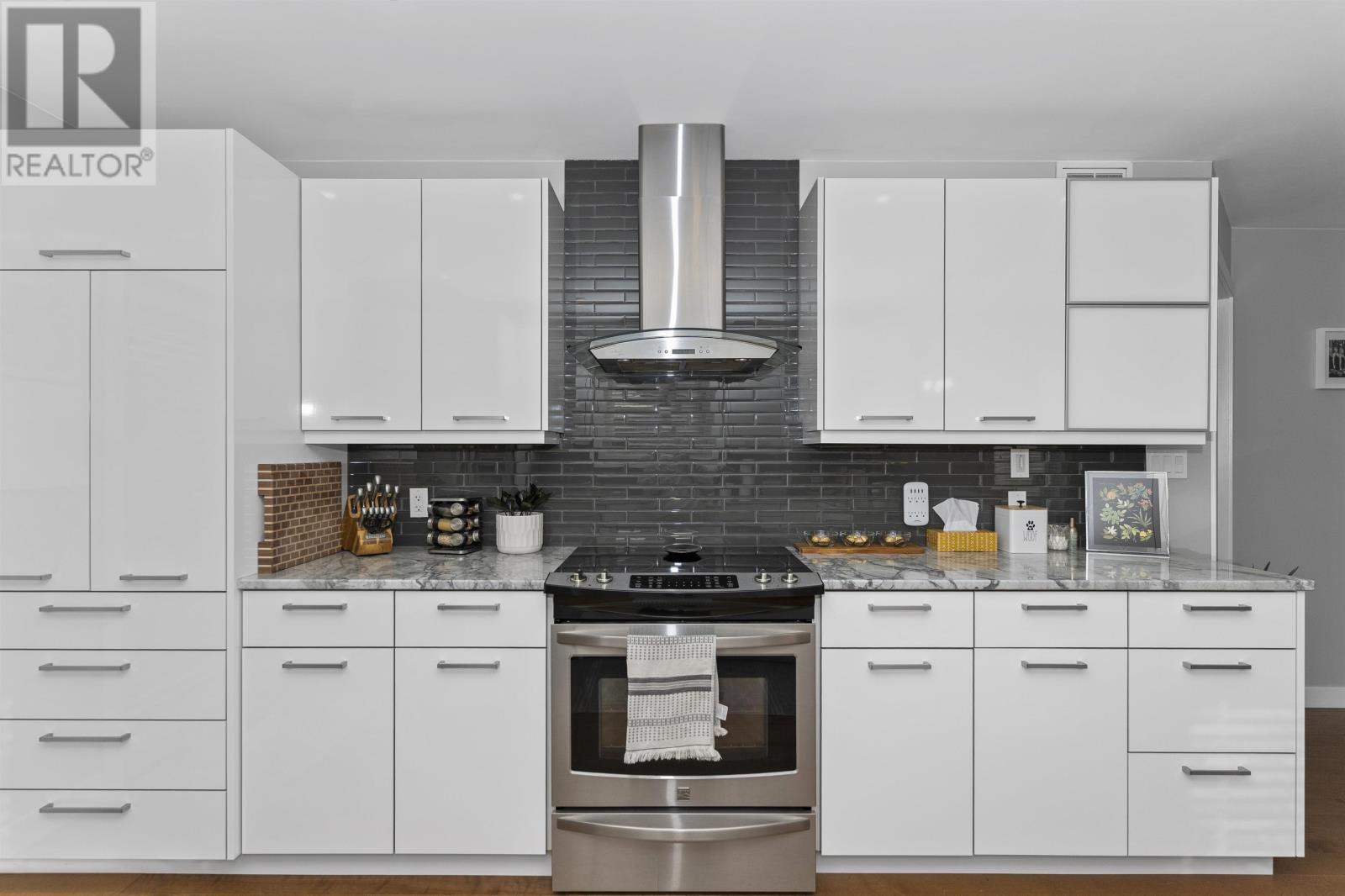 203 Cougar Cres, Thunder Bay, Ontario  P7C 0B7 - Photo 12 - TB2600226