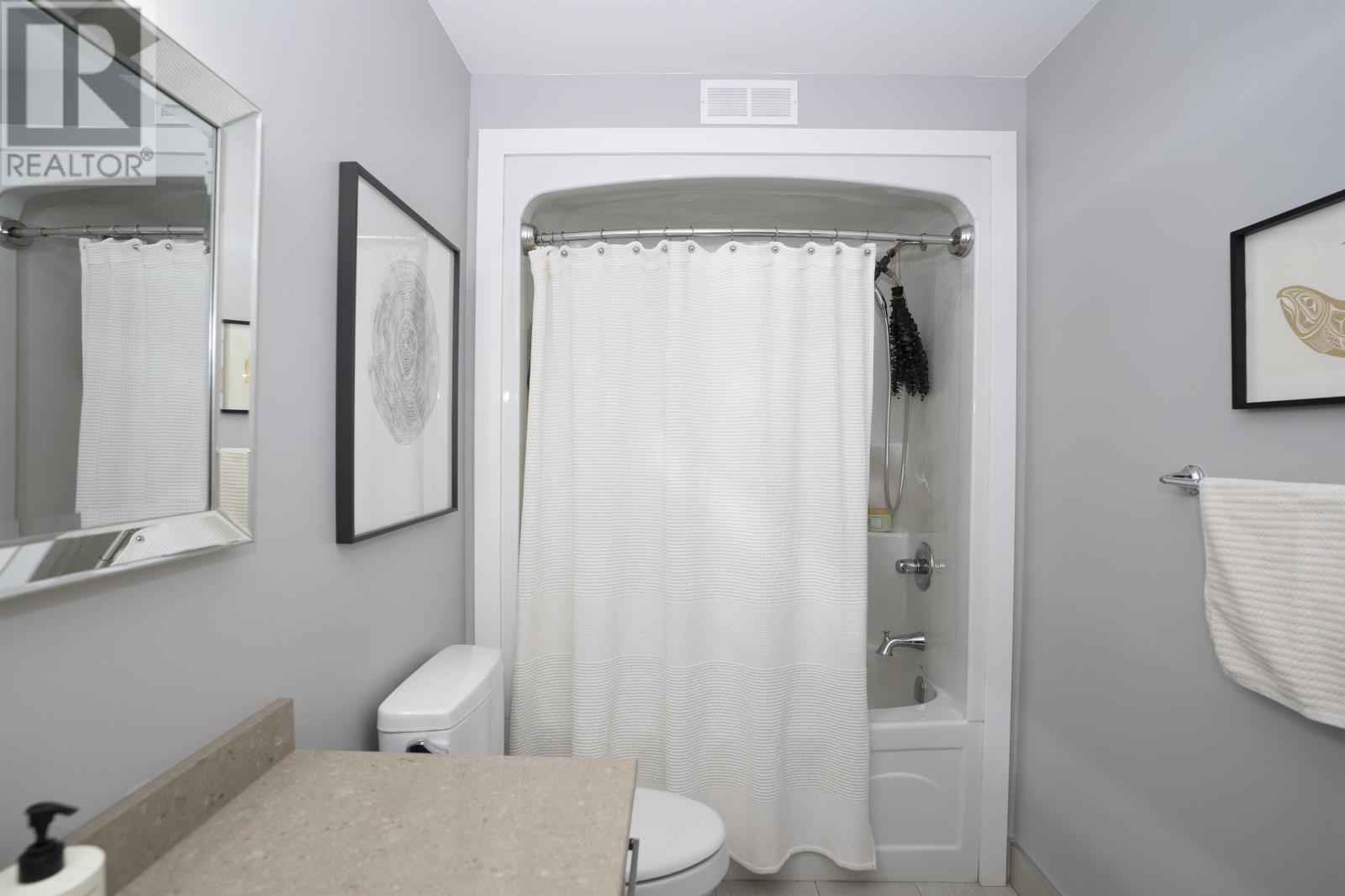 203 Cougar Cres, Thunder Bay, Ontario  P7C 0B7 - Photo 25 - TB2600226