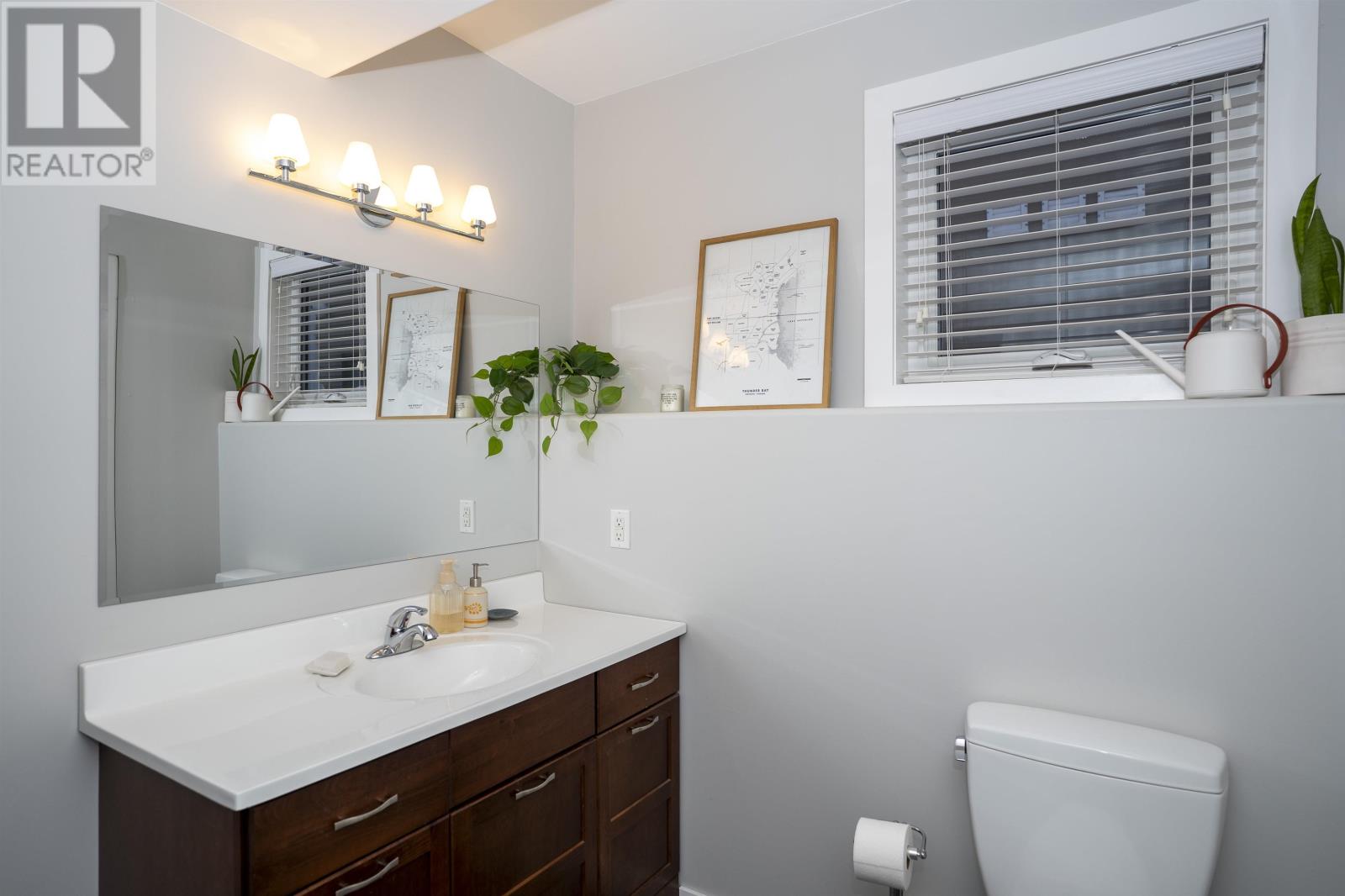 203 Cougar Cres, Thunder Bay, Ontario  P7C 0B7 - Photo 34 - TB2600226