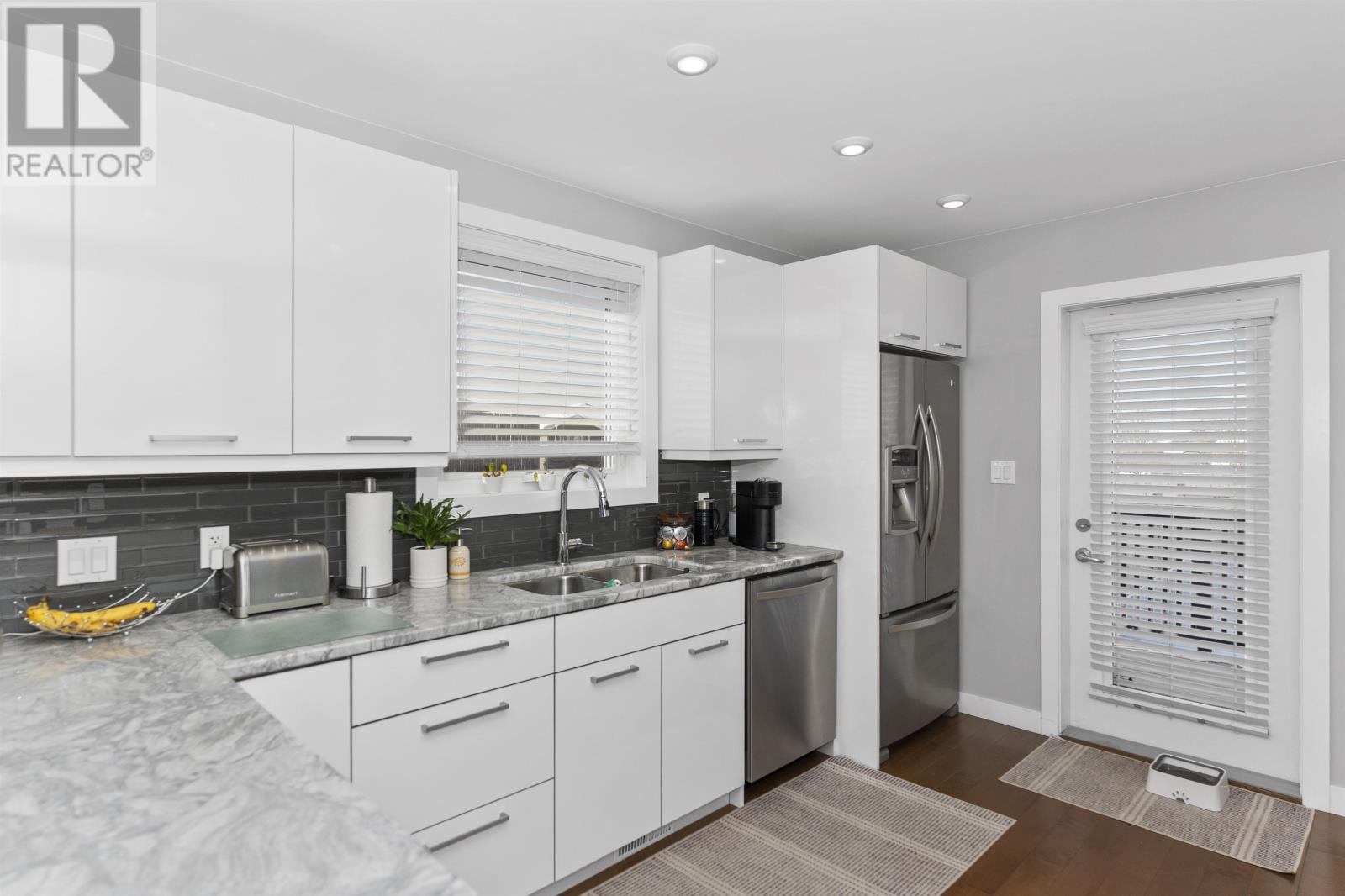 203 Cougar Cres, Thunder Bay, Ontario  P7C 0B7 - Photo 9 - TB2600226