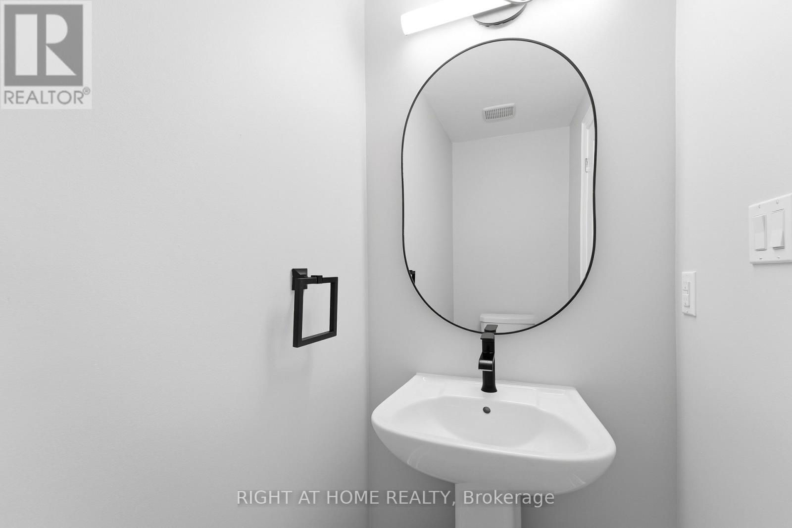 57 Drover Circle, Whitchurch-Stouffville (Stouffville), Ontario  L4A 7G4 - Photo 25 - N12783316