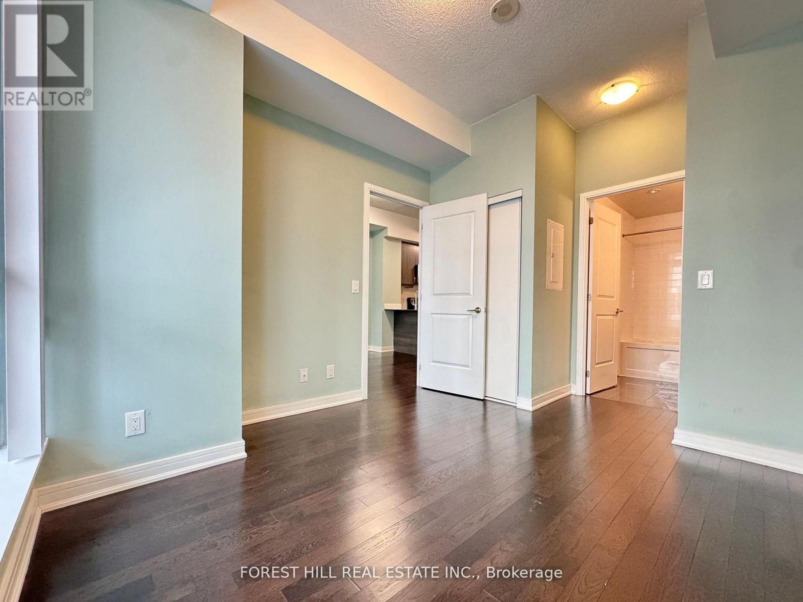 Sw812 - 9191 Yonge Street, Richmond Hill (Langstaff), Ontario  L4C 1E2 - Photo 12 - N12783336