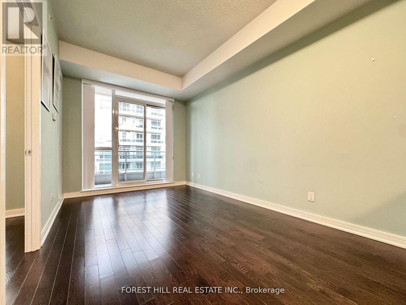 Sw812 - 9191 Yonge Street, Richmond Hill (Langstaff), Ontario  L4C 1E2 - Photo 3 - N12783336