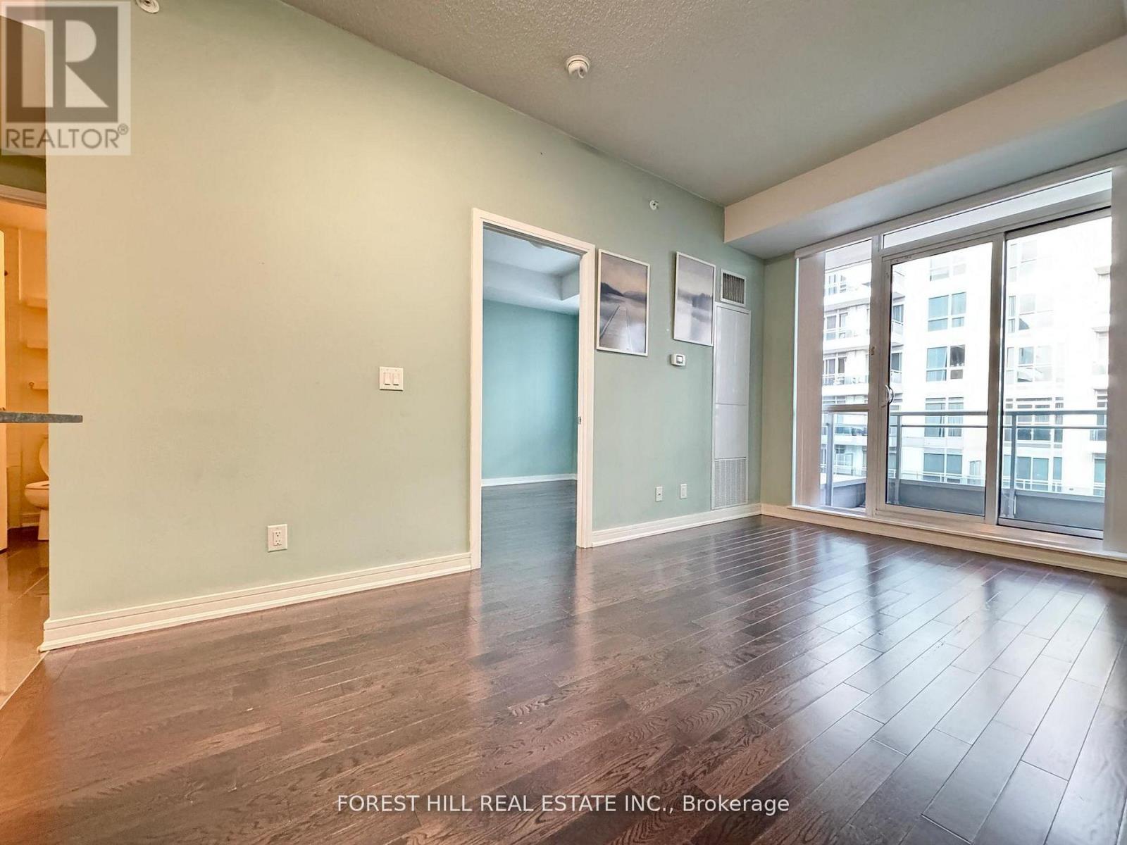 Sw812 - 9191 Yonge Street, Richmond Hill (Langstaff), Ontario  L4C 1E2 - Photo 4 - N12783336