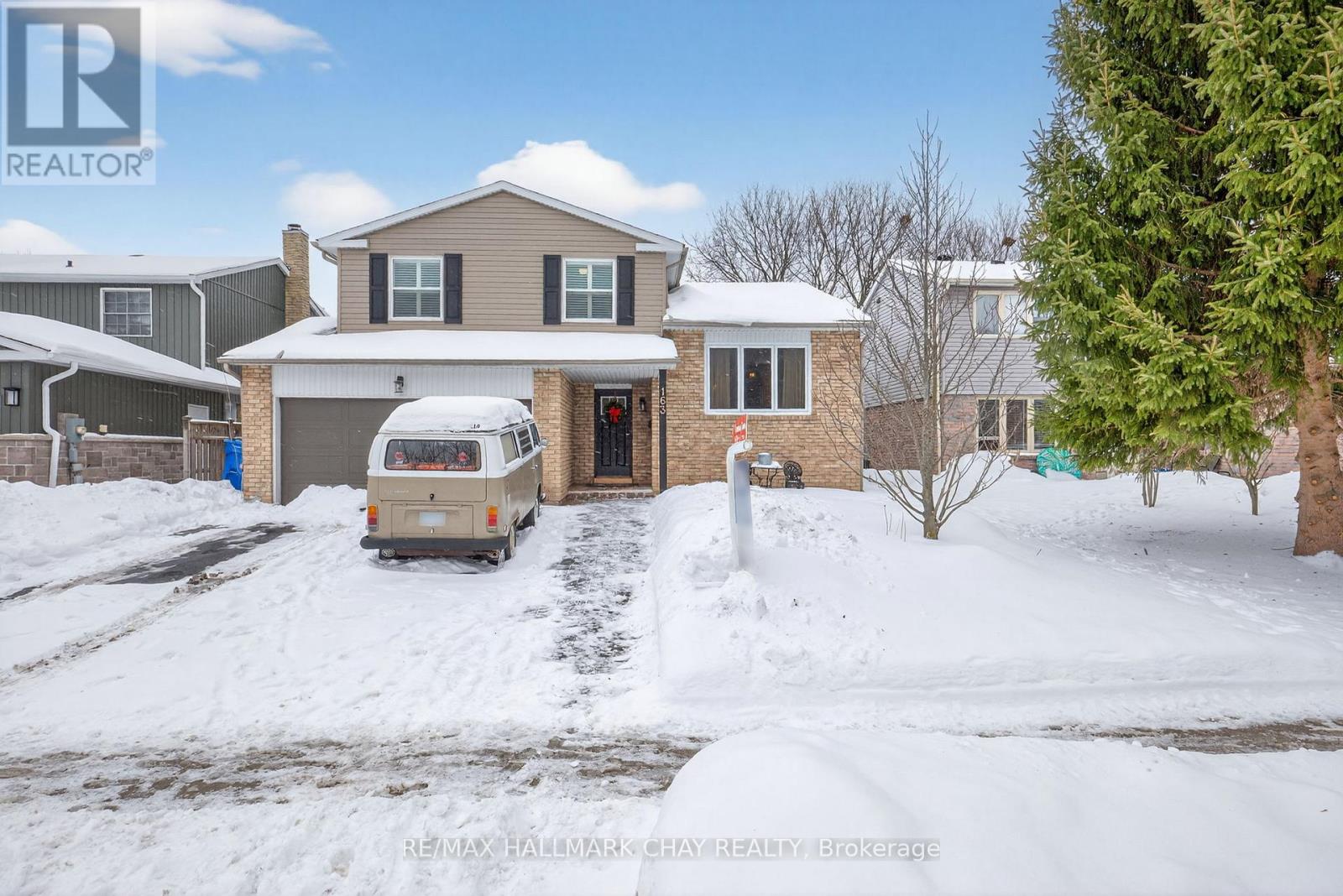 163 HURON HEIGHTS DRIVE, newmarket (huron heights-leslie valley), Ontario