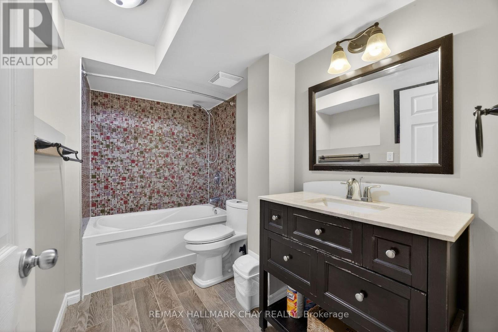 163 Huron Heights Drive, Newmarket, Ontario  L3Y 4Z6 - Photo 19 - N12783346