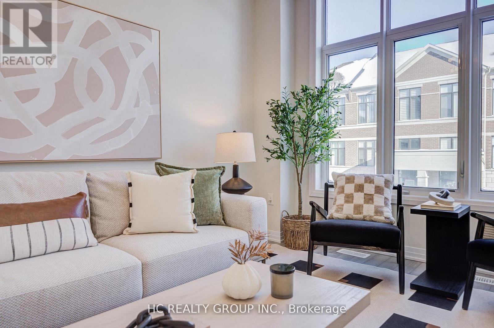 34 Millman Lane, Richmond Hill, Ontario  L4S 0P9 - Photo 7 - N12783398