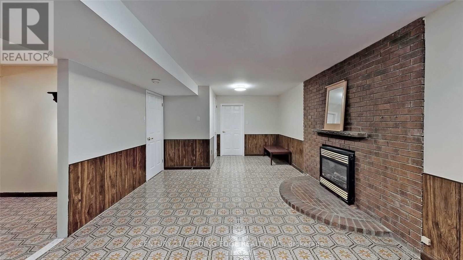 339 North Street N, Whitchurch-Stouffville (Stouffville), Ontario  L4A 4Z3 - Photo 2 - N12783518