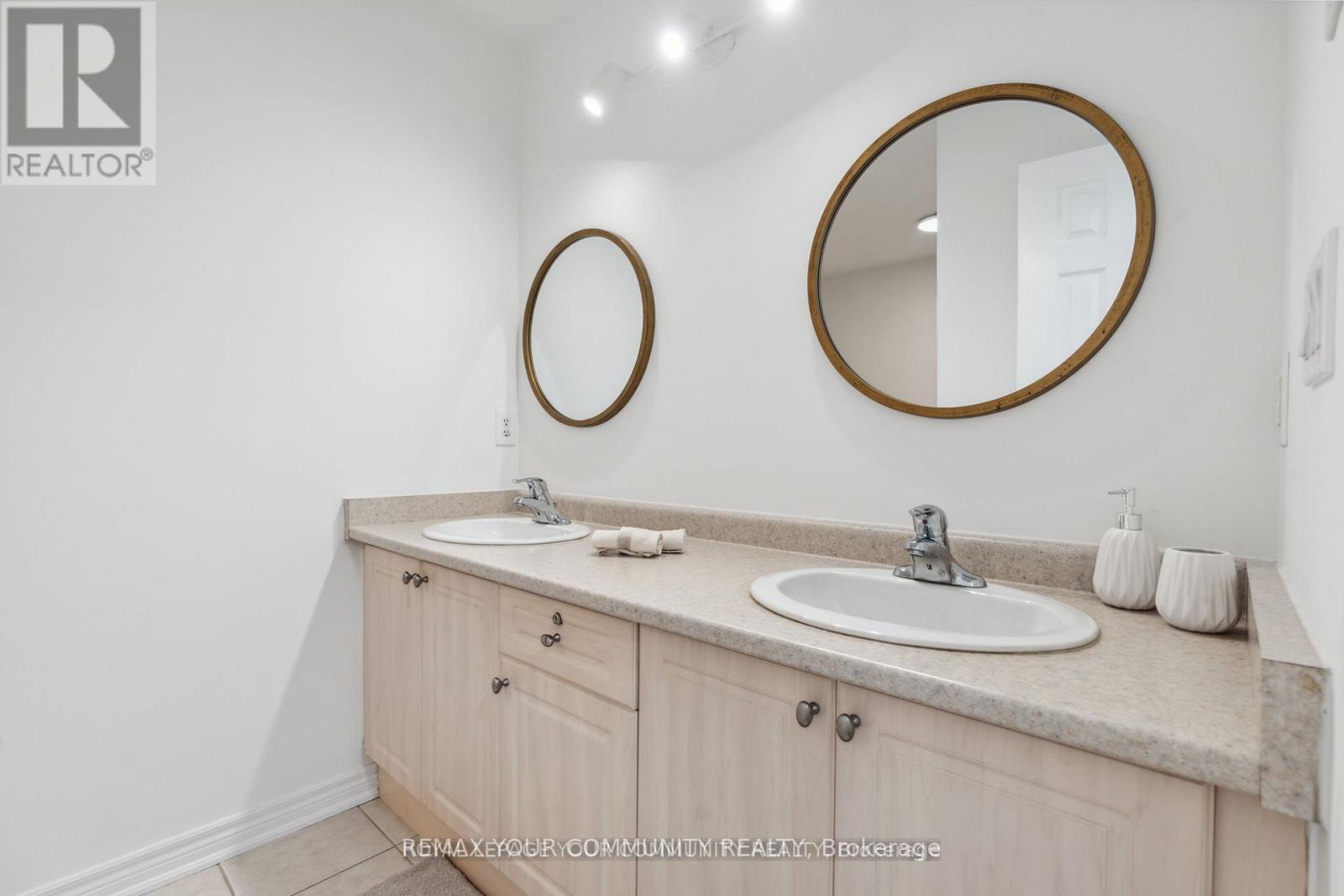 26 Ivy Jay Crescent, Aurora, Ontario  L4G 0E6 - Photo 27 - N12783560