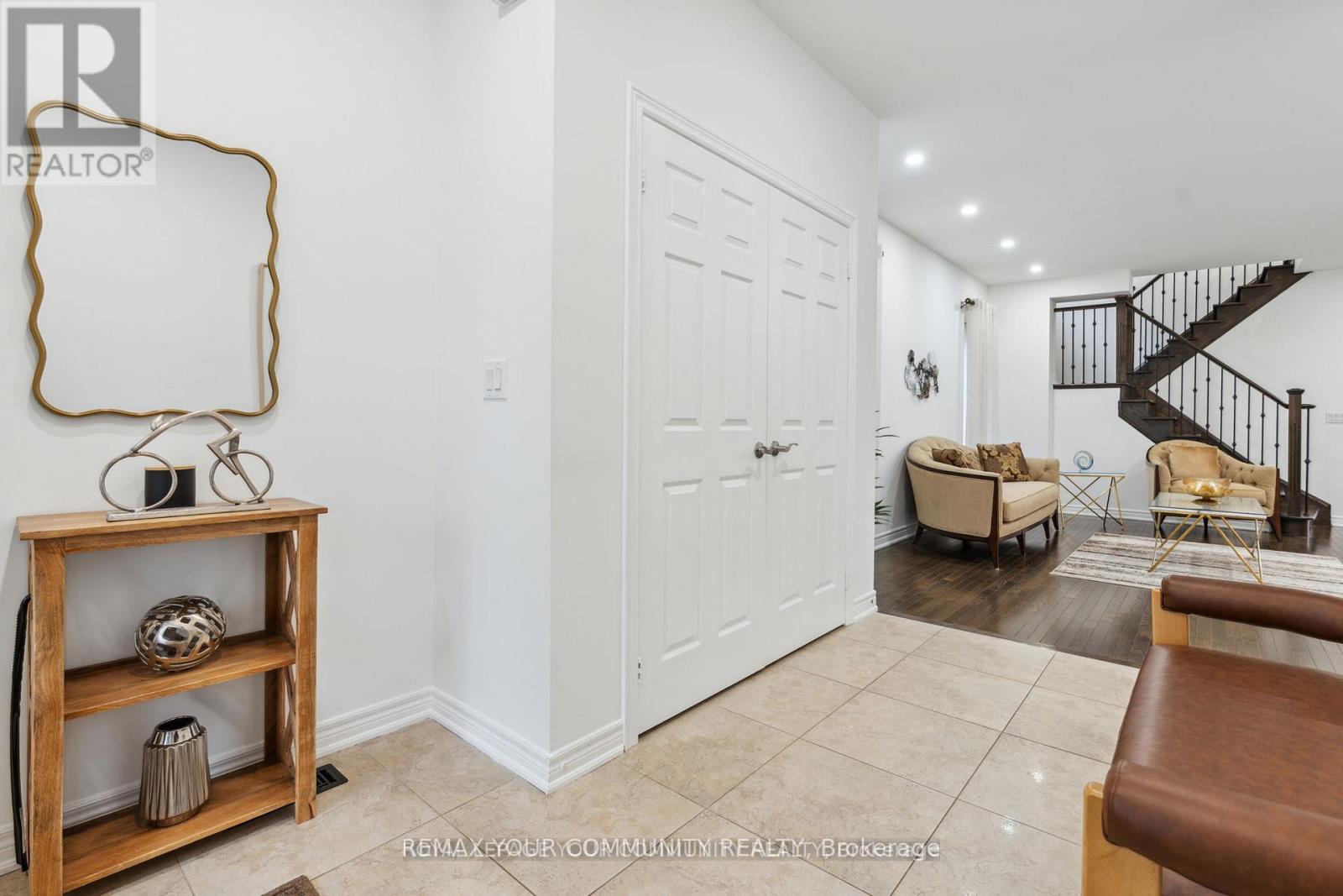 26 Ivy Jay Crescent, Aurora, Ontario  L4G 0E6 - Photo 9 - N12783560