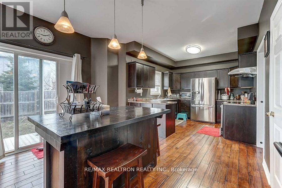 416 Mapleton Avenue, Barrie, Ontario  L4N 0Z9 - Photo 6 - S12783370