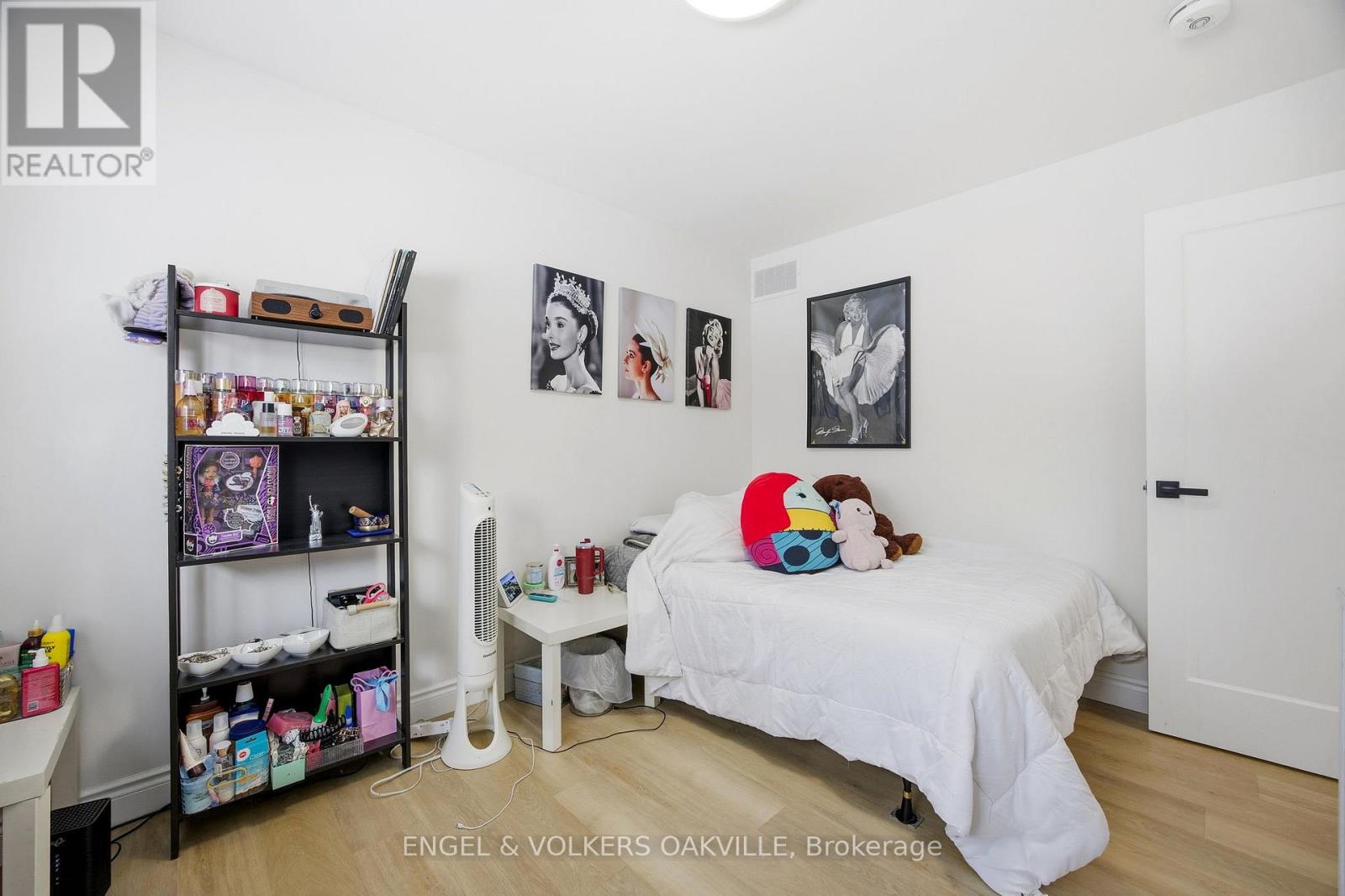 206 Yeates Avenue, Barrie (Painswick North), Ontario  L4N 4C6 - Photo 15 - S12783402