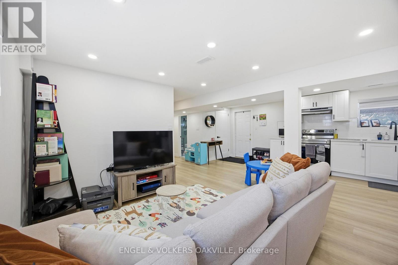 206 Yeates Avenue, Barrie (Painswick North), Ontario  L4N 4C6 - Photo 23 - S12783402