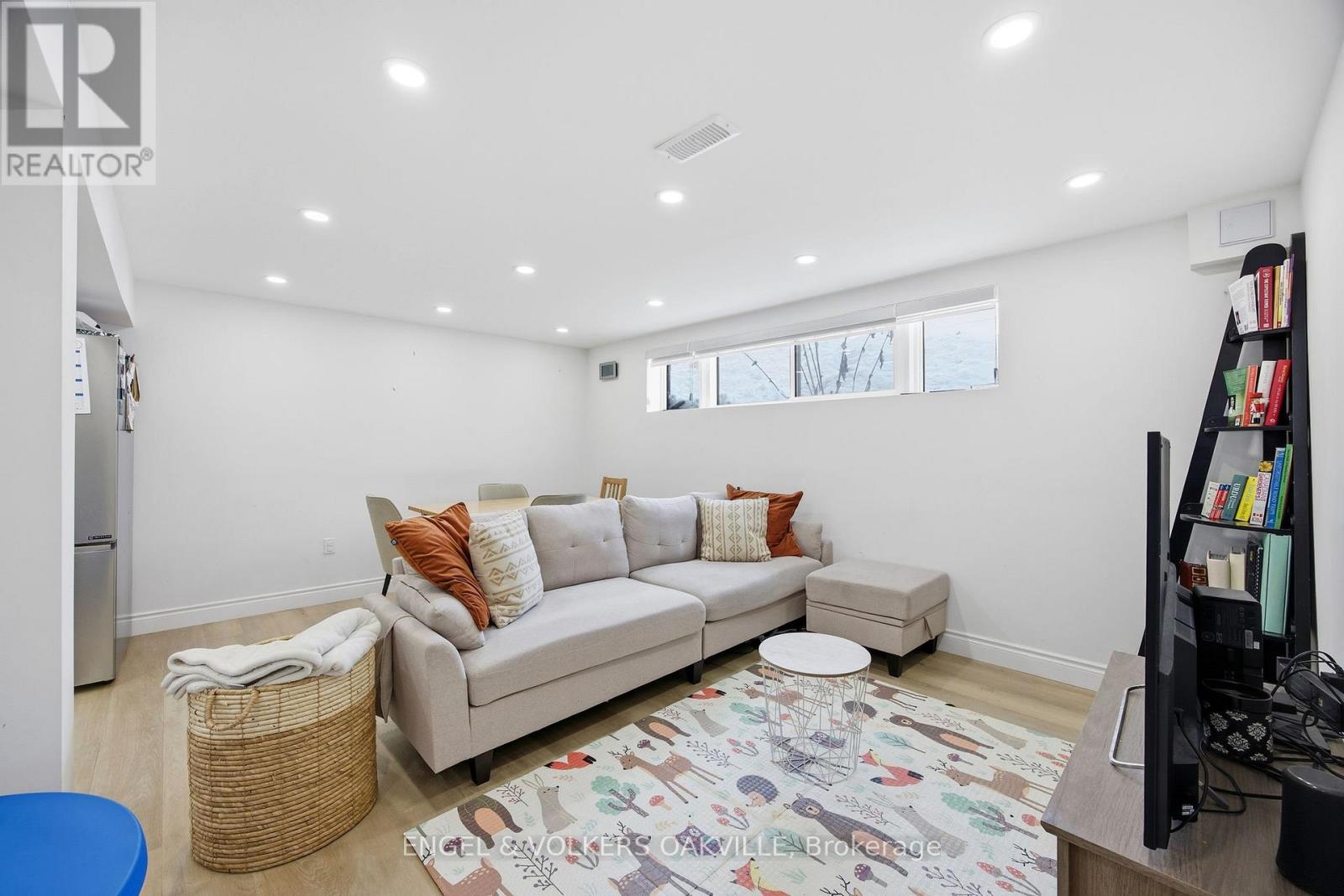 206 Yeates Avenue, Barrie (Painswick North), Ontario  L4N 4C6 - Photo 24 - S12783402