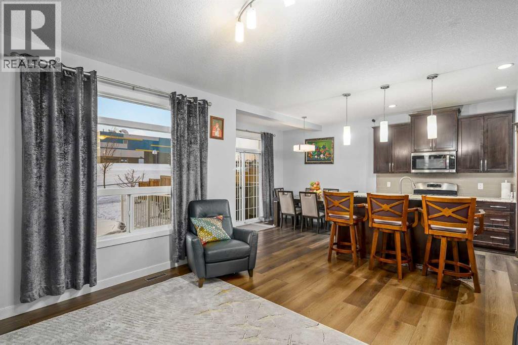 254 Silverado Plains Circle Sw, Calgary, Alberta  T2X 0R5 - Photo 7 - A2282027