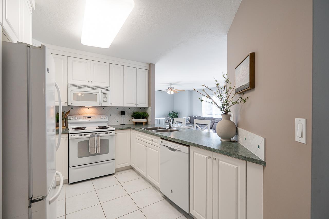 305 17695 58 Avenue, Surrey, British Columbia  V3S 1L5 - Photo 7 - R3089060