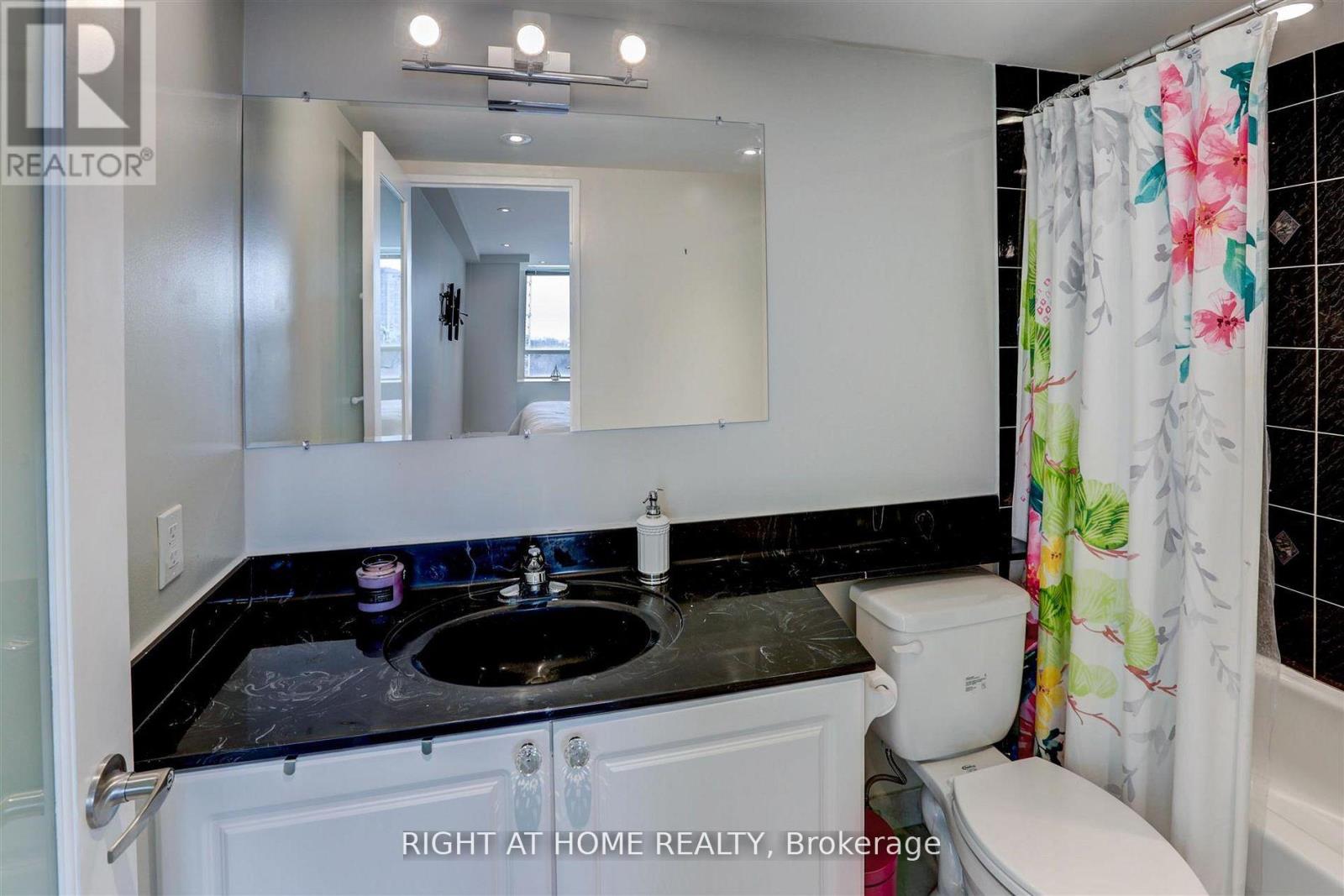 411 - 300 Manitoba Street, Toronto, Ontario  M8Y 4G6 - Photo 7 - W12783314