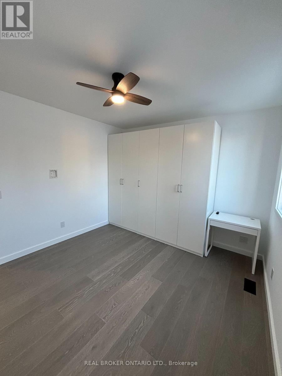 A - 395 Delaware Avenue, Toronto, Ontario  M6H 2T7 - Photo 5 - W12783334