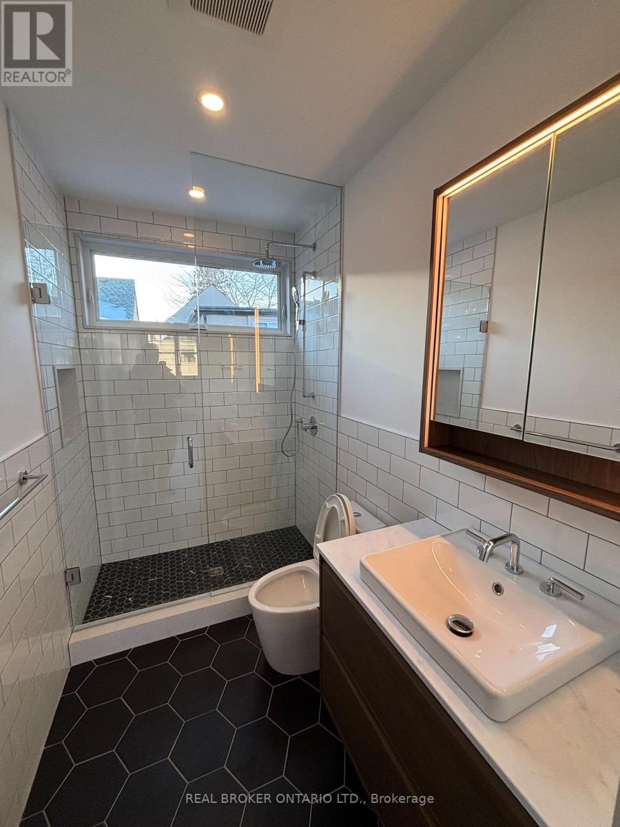 A - 395 Delaware Avenue, Toronto, Ontario  M6H 2T7 - Photo 7 - W12783334