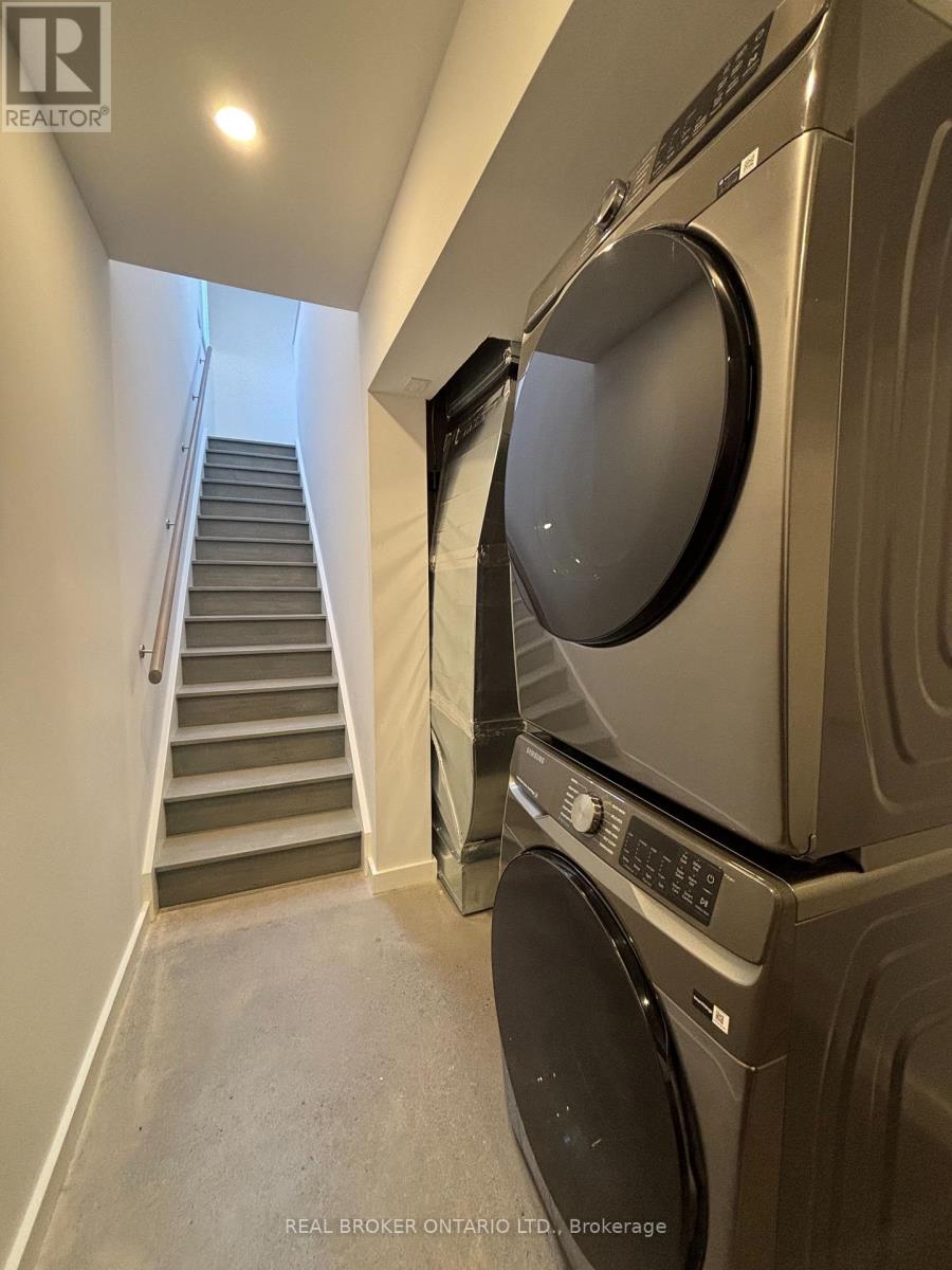 A - 395 Delaware Avenue, Toronto, Ontario  M6H 2T7 - Photo 8 - W12783334