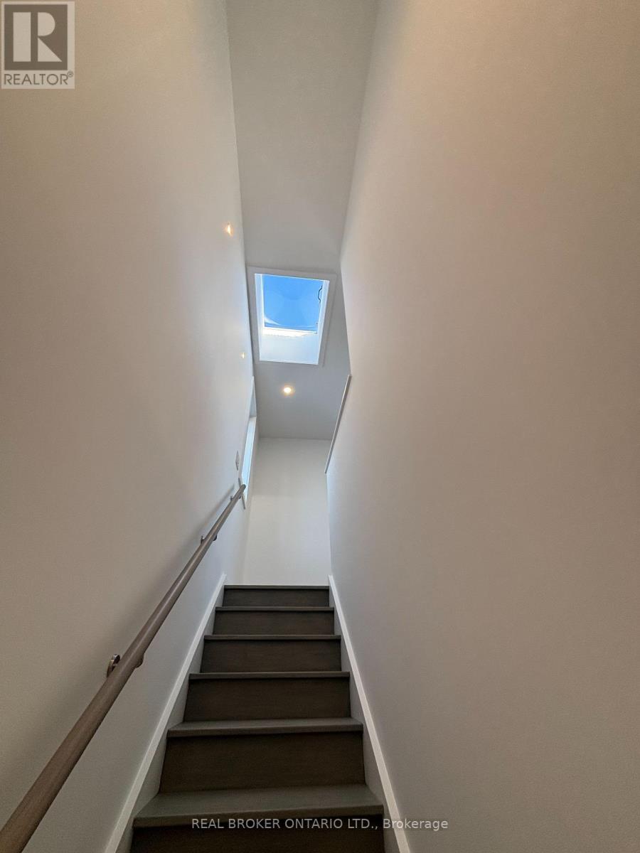 A - 395 Delaware Avenue, Toronto, Ontario  M6H 2T7 - Photo 9 - W12783334