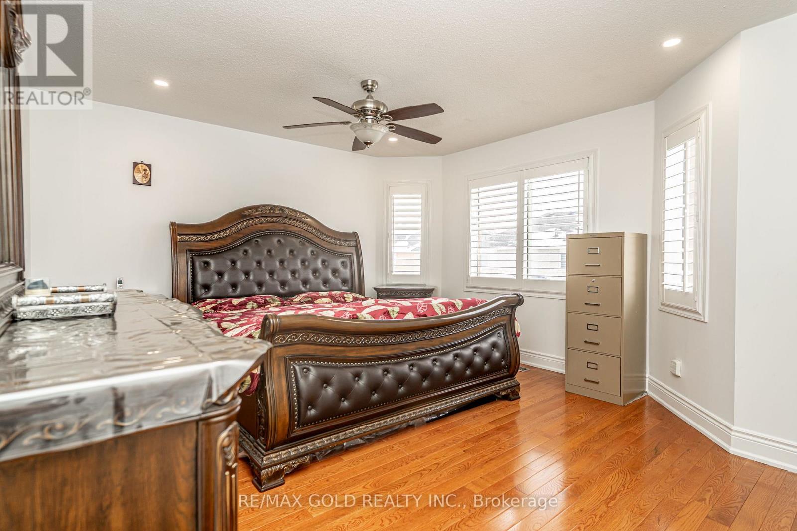 7 Bettey Road, Brampton, Ontario  L6P 1S9 - Photo 29 - W12783344