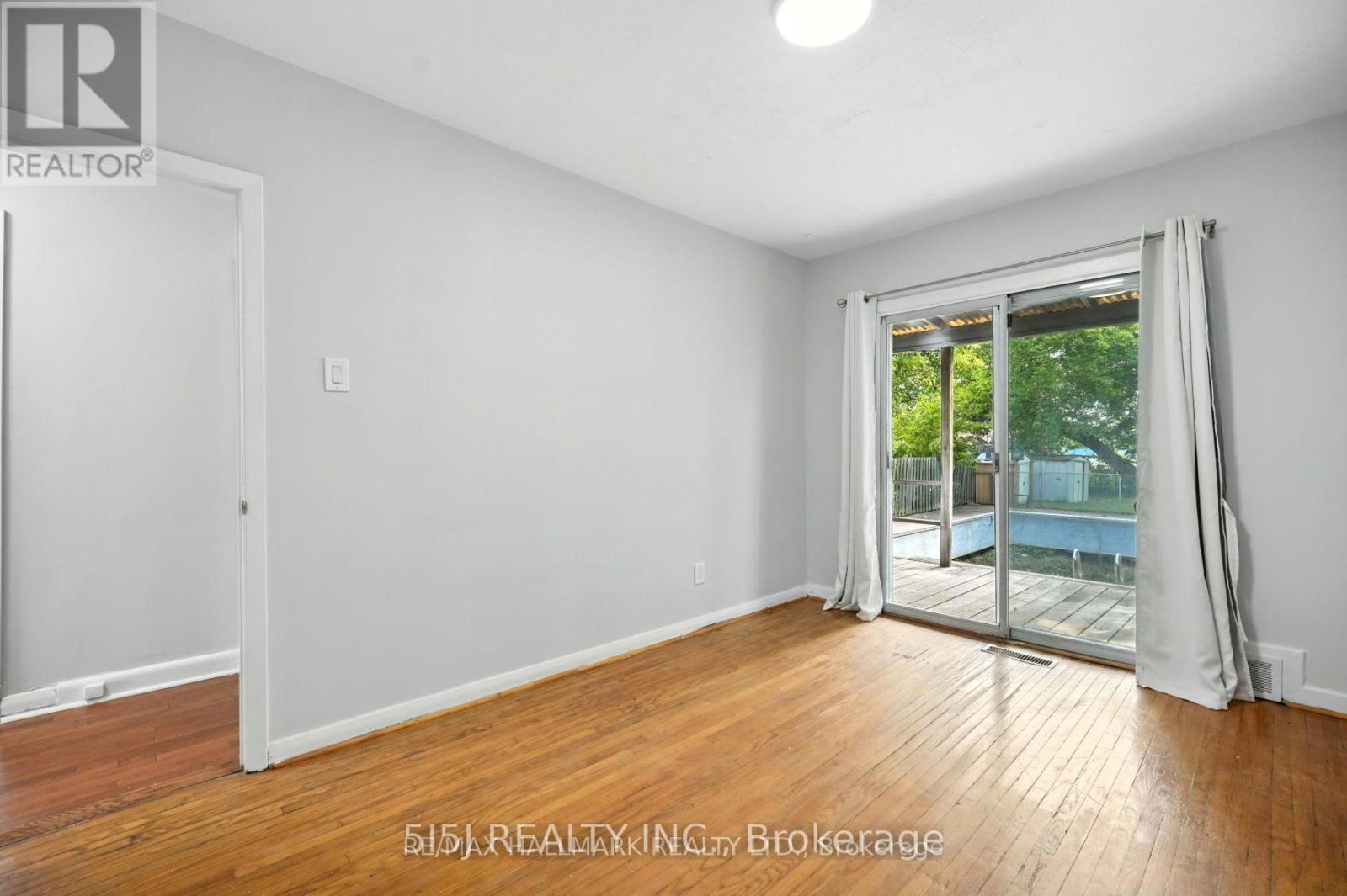 2975 Weston Road, Toronto, Ontario  M9M 2T1 - Photo 18 - W12783352