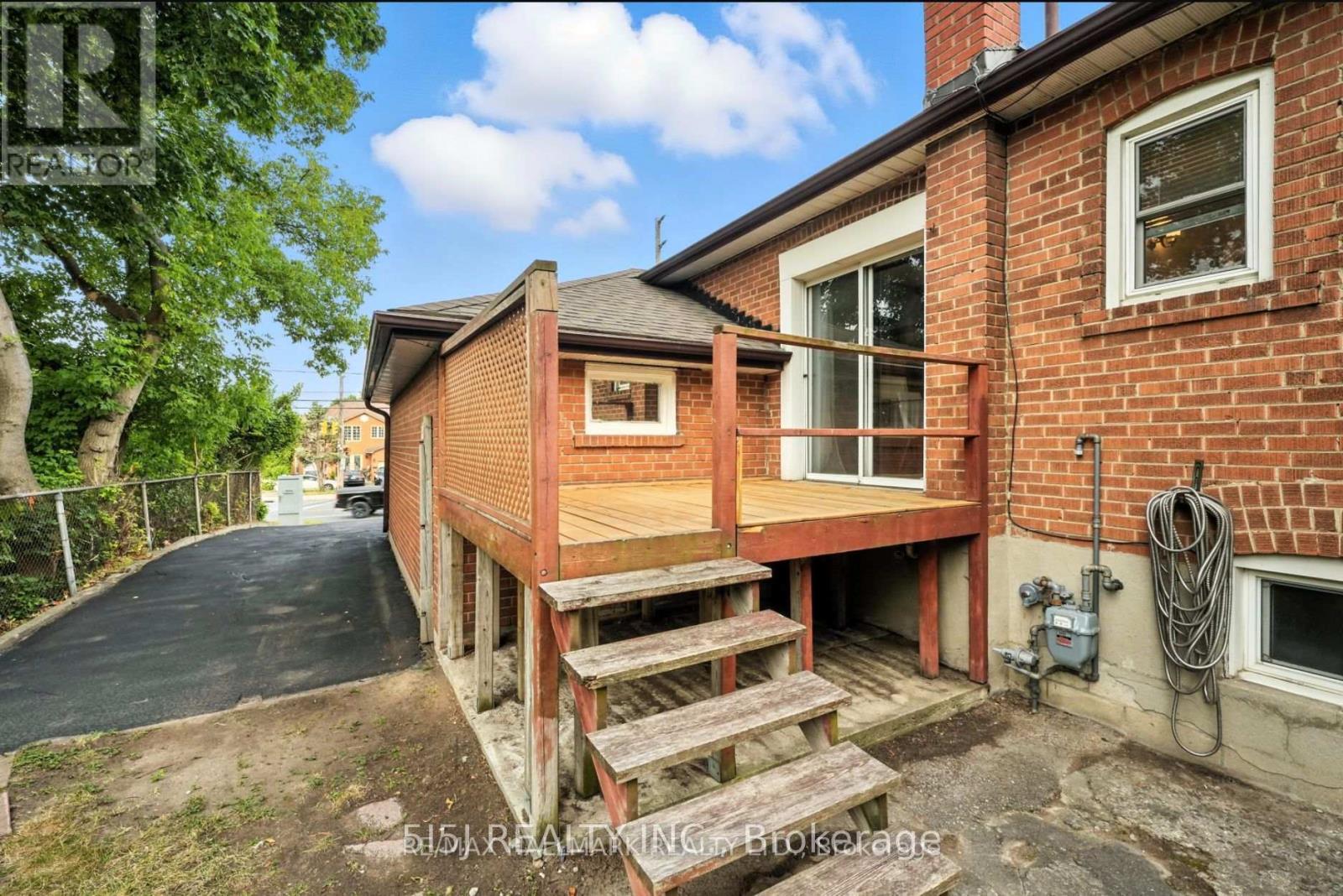 2975 Weston Road, Toronto, Ontario  M9M 2T1 - Photo 23 - W12783352