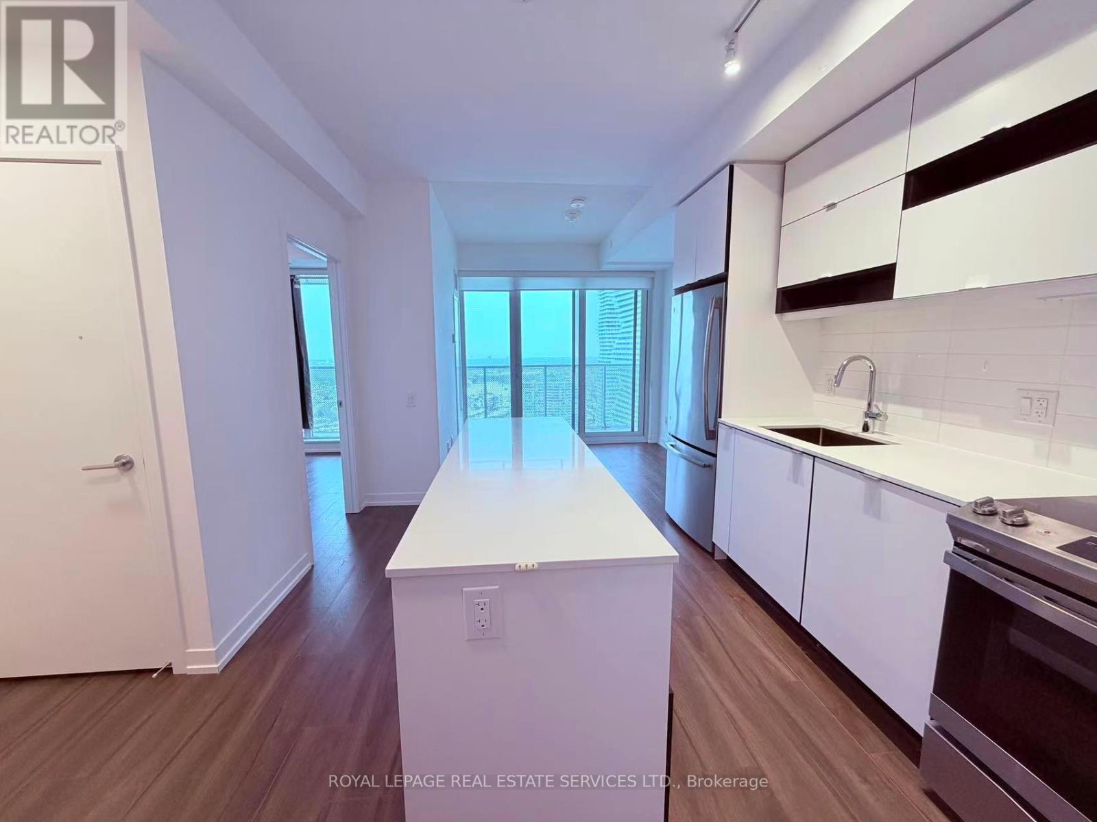 3009 - 4065 Confederation Parkway, Mississauga, Ontario  L5M 0L4 - Photo 2 - W12783392