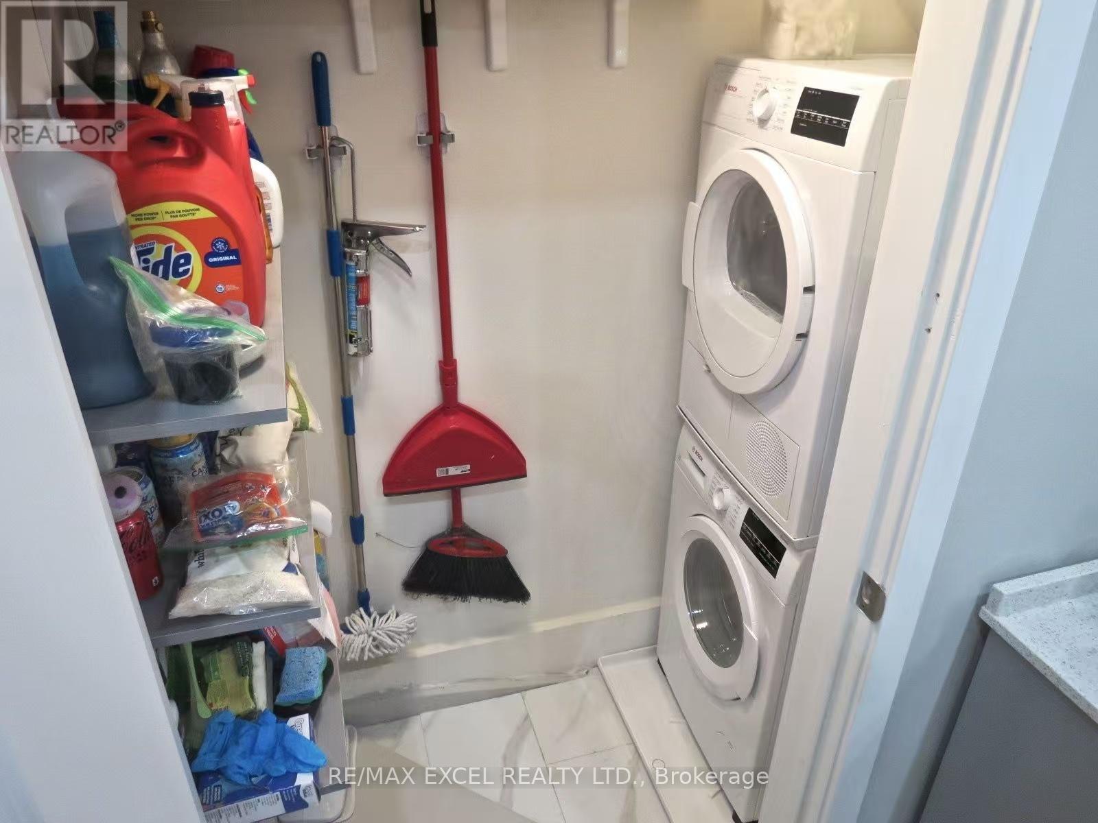 70 William Duncan Road, Toronto, Ontario  M3K 0C5 - Photo 10 - W12783394