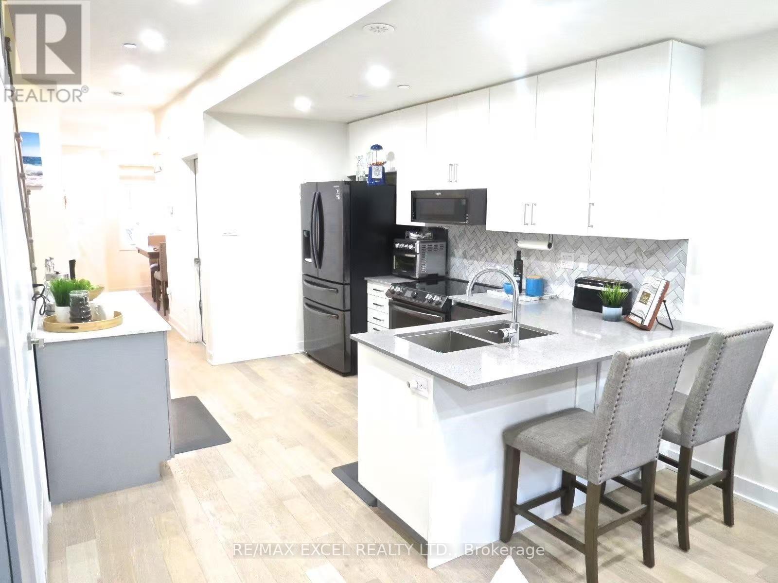 70 William Duncan Road, Toronto, Ontario  M3K 0C5 - Photo 7 - W12783394