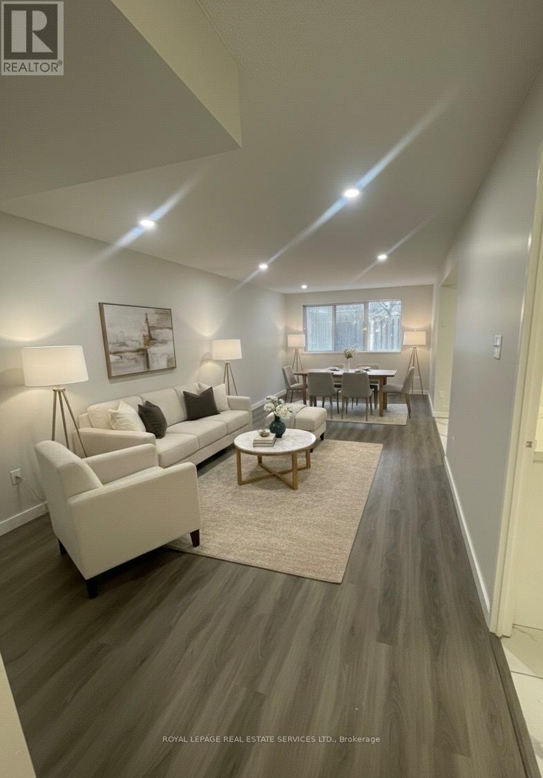 26 - 2170 Bromsgrove Road, Mississauga, Ontario  L5J 4J2 - Photo 1 - W12783396