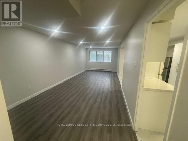 26 - 2170 Bromsgrove Road, Mississauga, Ontario  L5J 4J2 - Photo 2 - W12783396