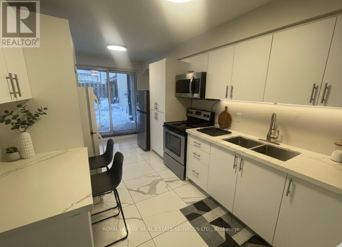 26 - 2170 Bromsgrove Road, Mississauga, Ontario  L5J 4J2 - Photo 9 - W12783396