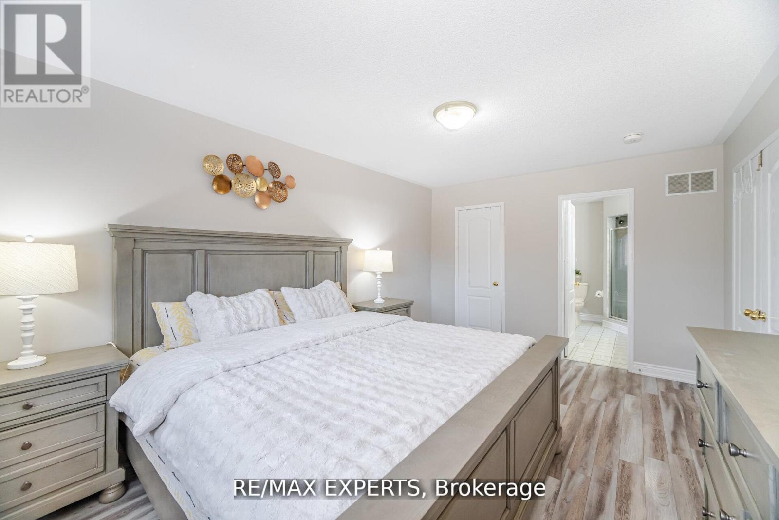 39 Robertson Davies Drive, Brampton, Ontario  L7A 1K3 - Photo 24 - W12783416