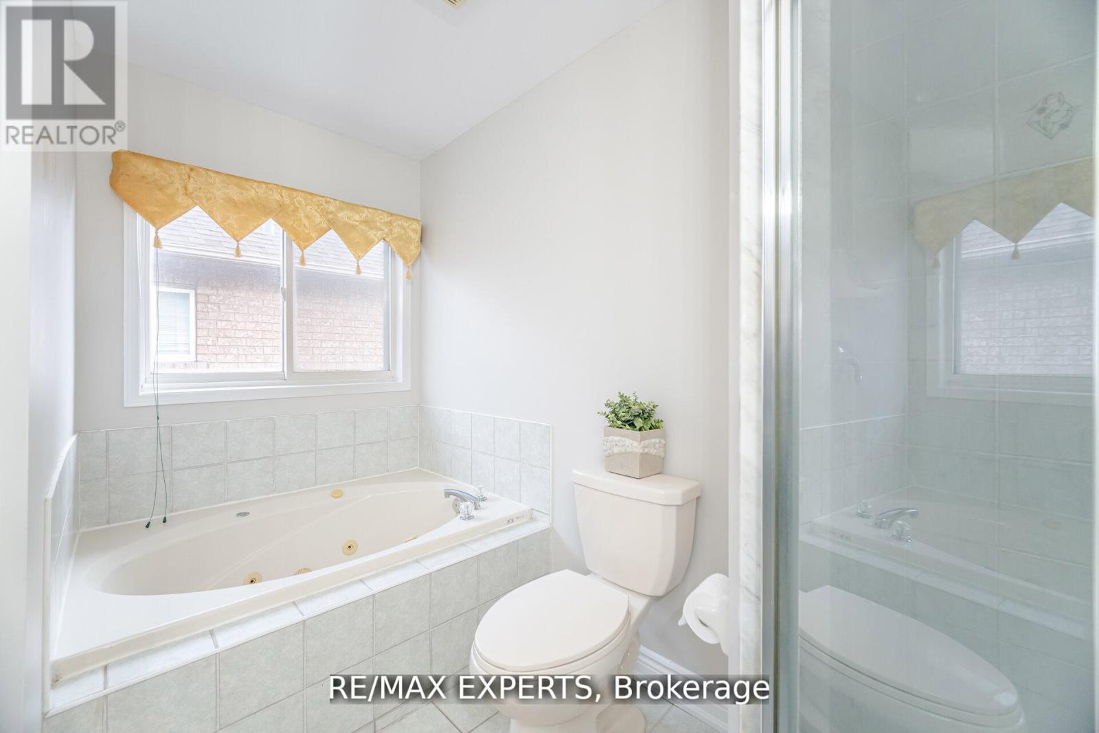 39 Robertson Davies Drive, Brampton, Ontario  L7A 1K3 - Photo 26 - W12783416