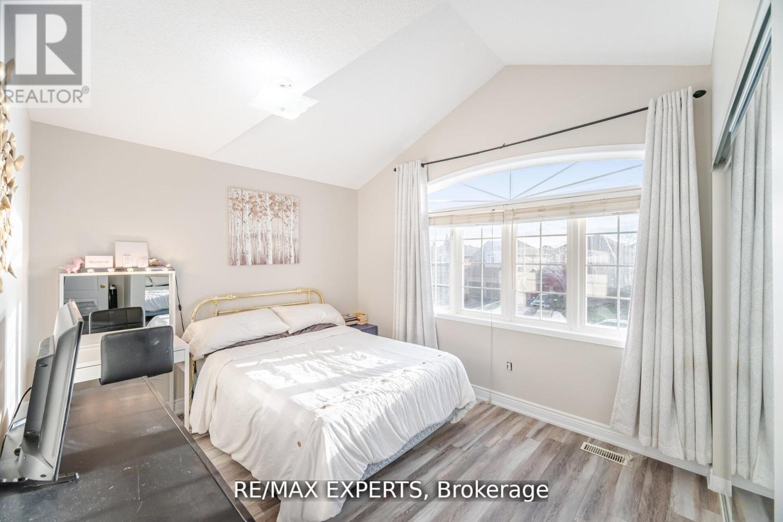 39 Robertson Davies Drive, Brampton, Ontario  L7A 1K3 - Photo 29 - W12783416